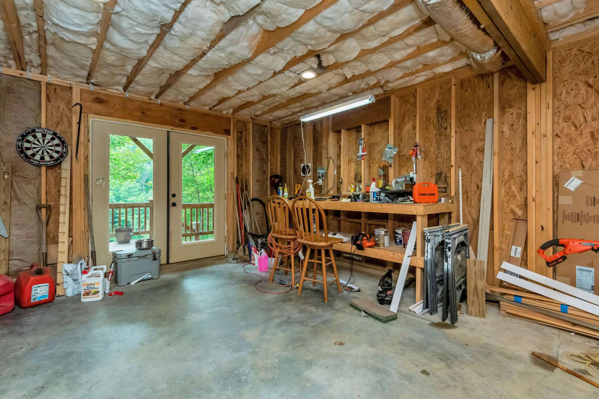 Image number 16 for the current listing